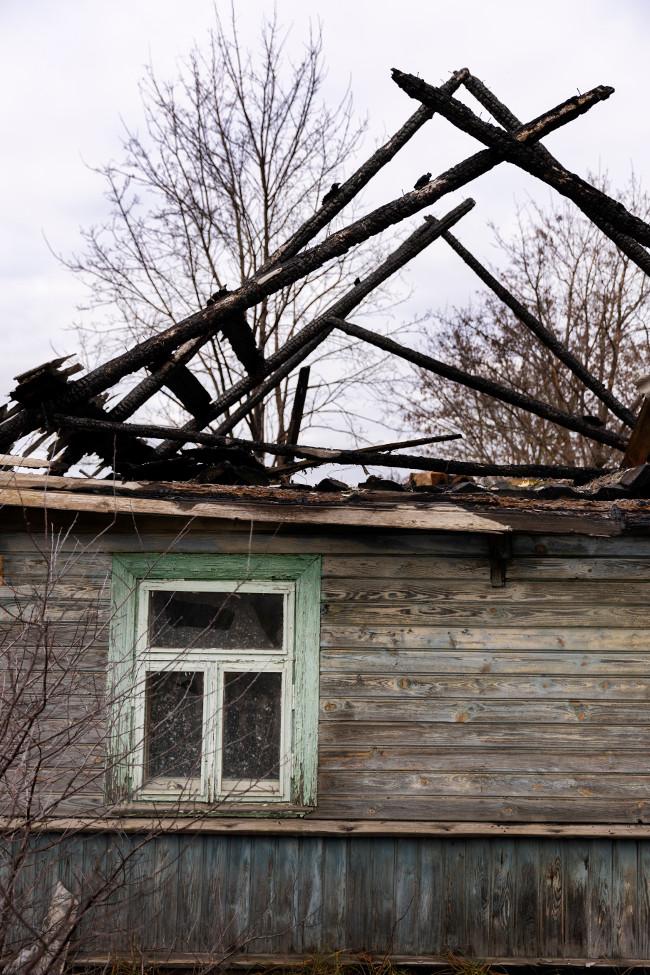 Stary budynek drewniany do rozbiórki